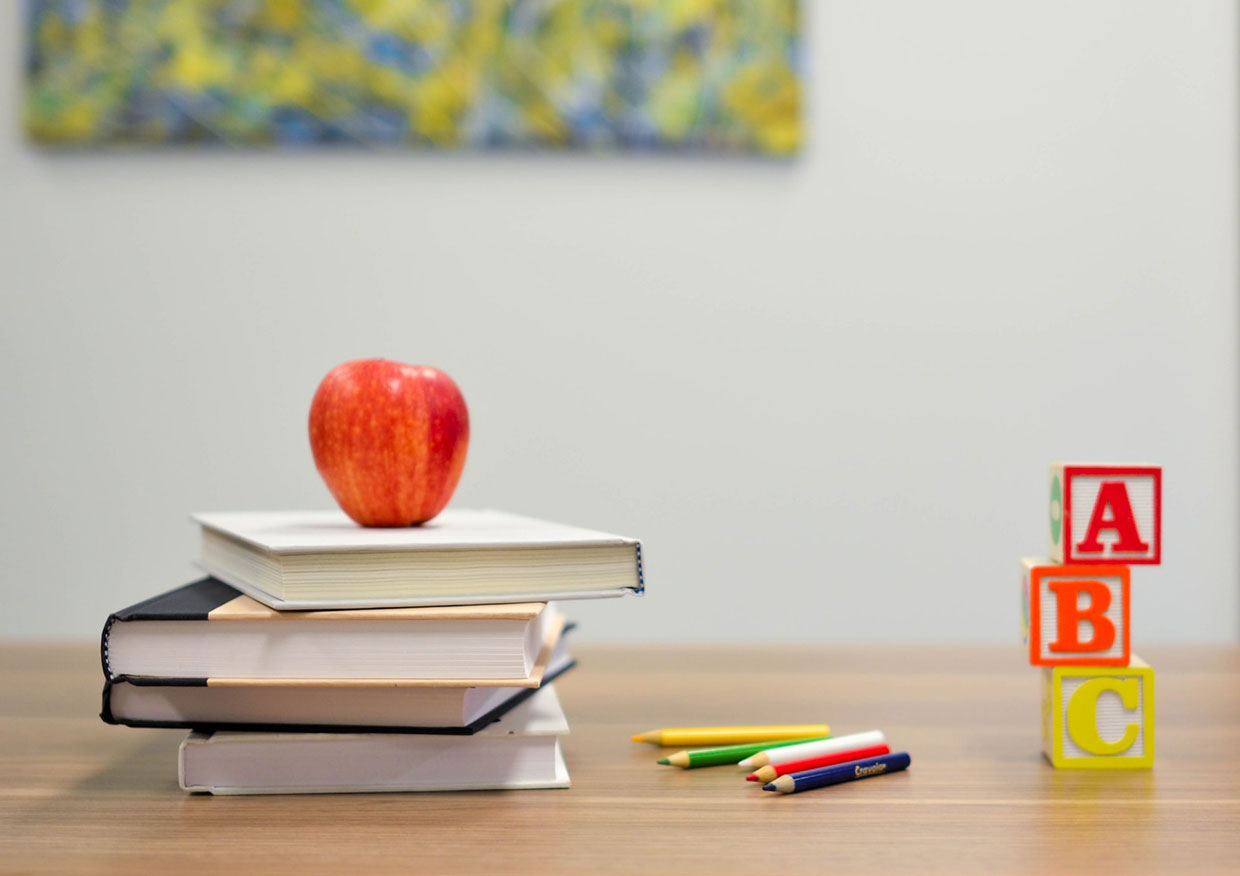 Proin nisl metus consequat Apple on books