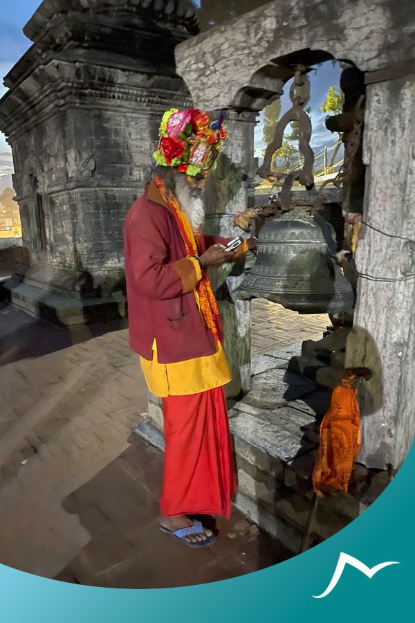 Sacred Delight: Enchanting Aura of Pashupatinath Temple in the Evening